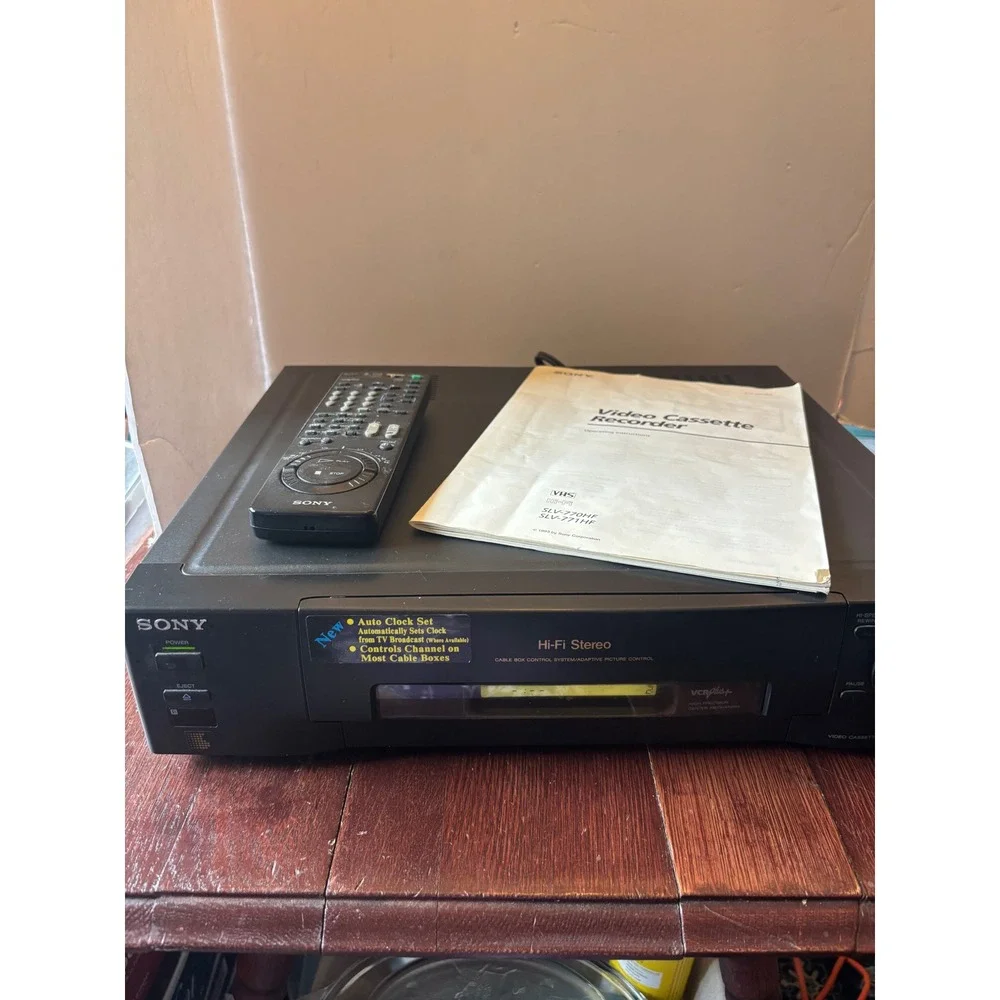 Sony SLV-770HF Hi-Fi Stereo VHS VCR Player 4-Head Remote and Manual Tested